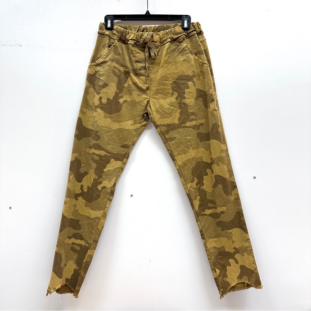 Bella Amore Olive Green Camo Jogger Pants